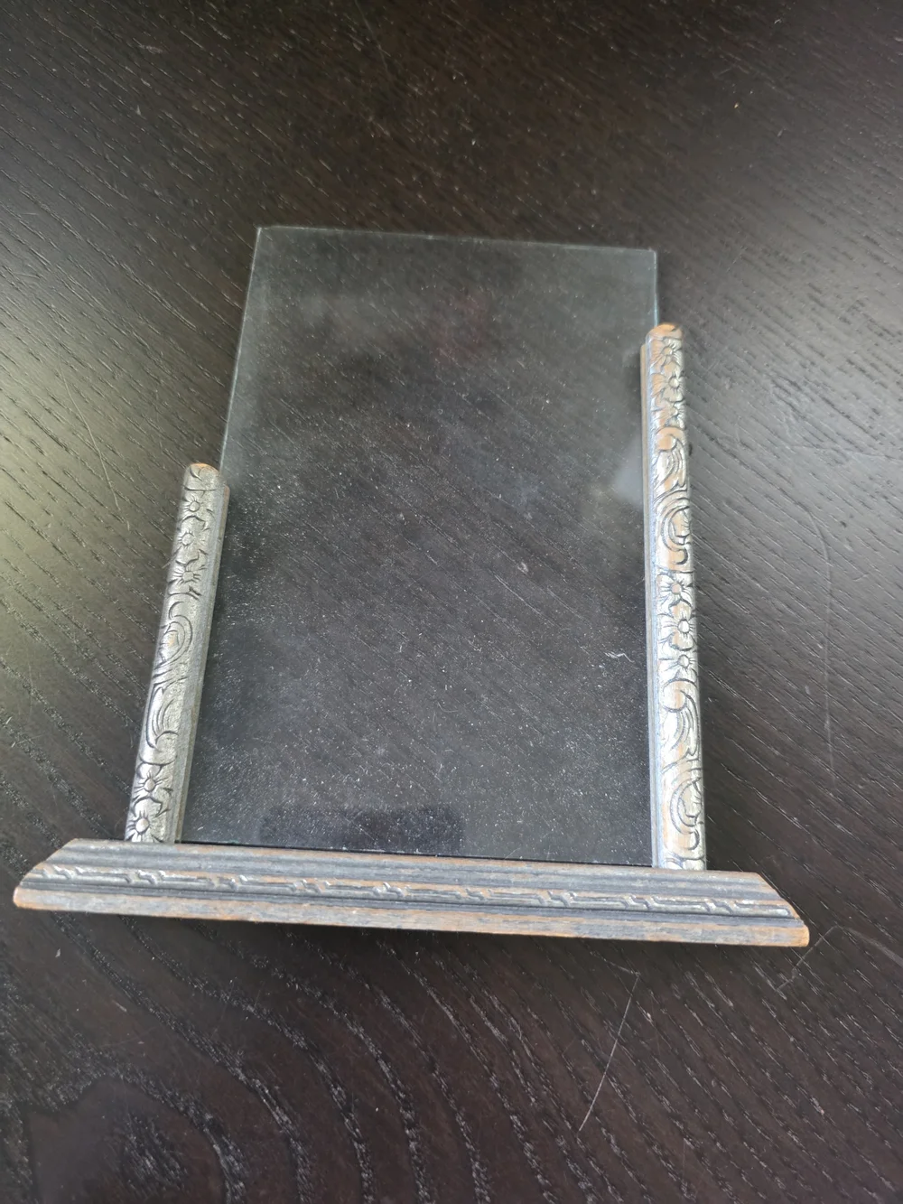 Vintage 4X6 Wood Neutral Silver-Tone Decorative Photo Frame Stand
